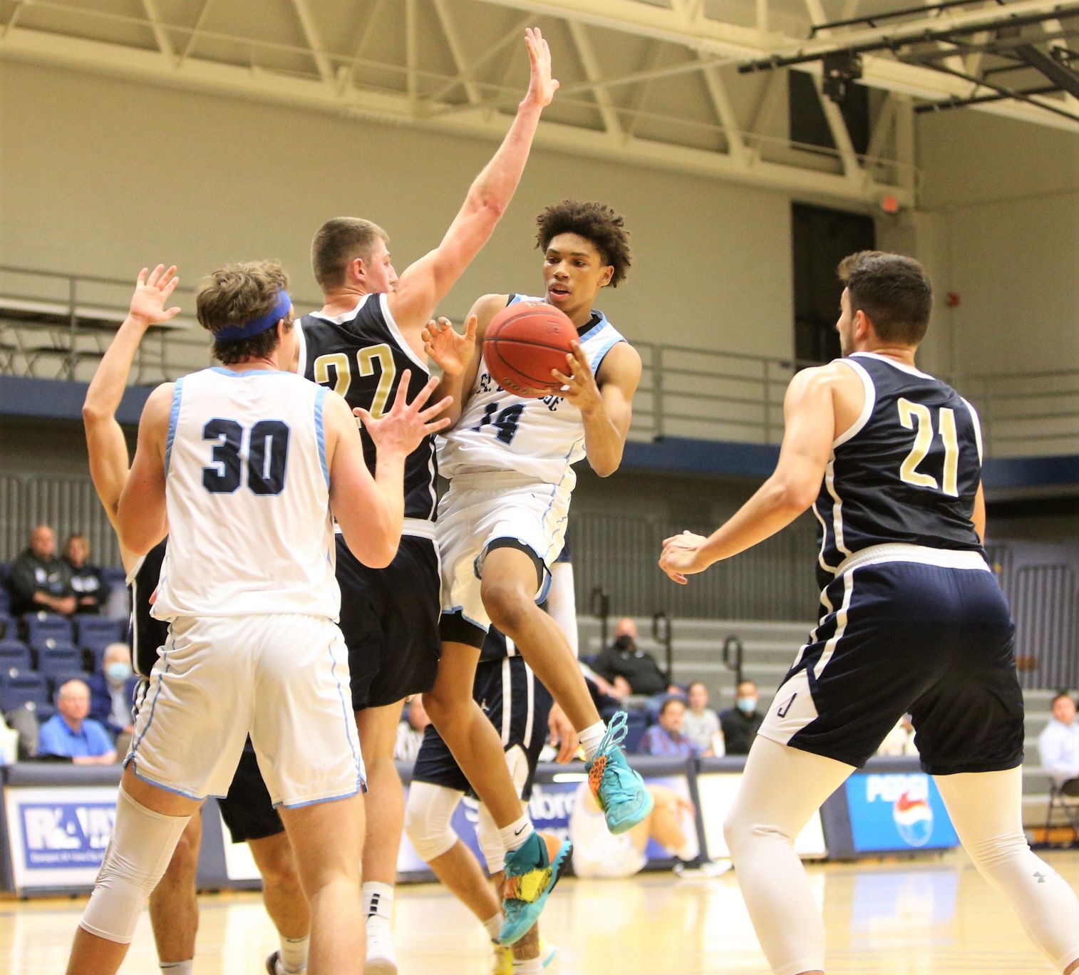 111021-qc-spt-sau judson mens bball18.jpg